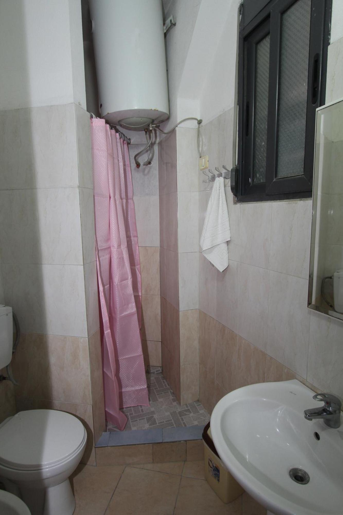 Kompleksi Eli Guest House Dıraç Dış mekan fotoğraf