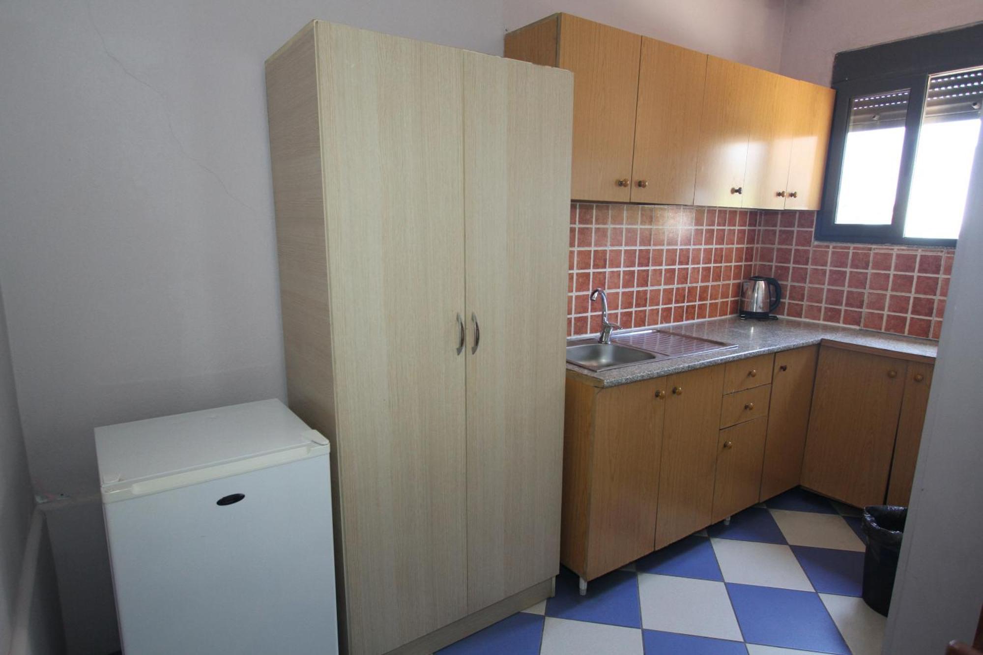 Kompleksi Eli Guest House Dıraç Dış mekan fotoğraf